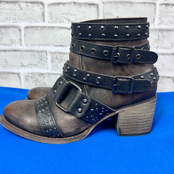 🦅|•FREEBIRD BY STEVEN•| SLAYER Leather Buckle Ankle Booties Size 8 - Picture 3 of 12